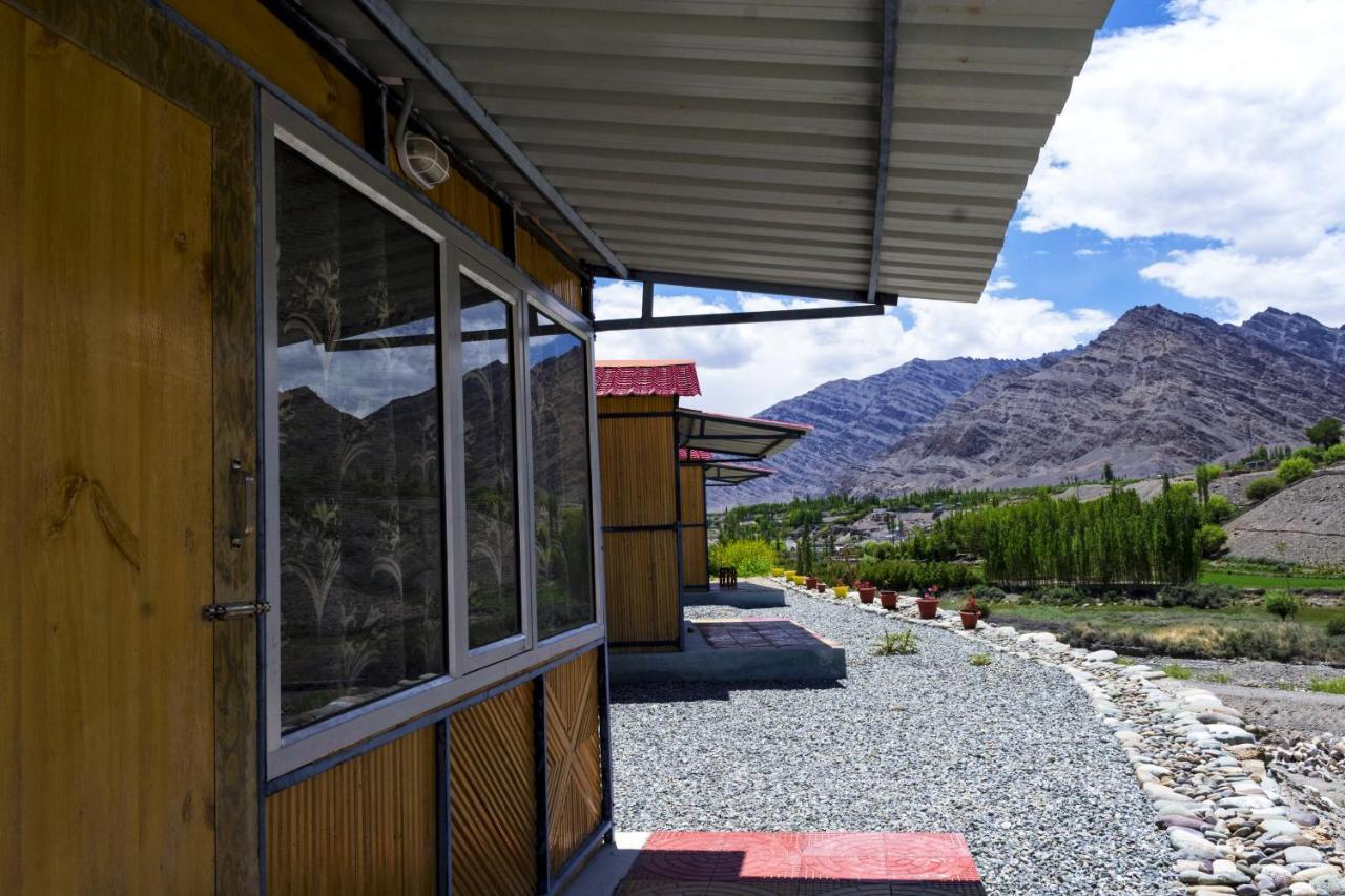 Neryok'S Indus View Hotel Chimre Kültér fotó