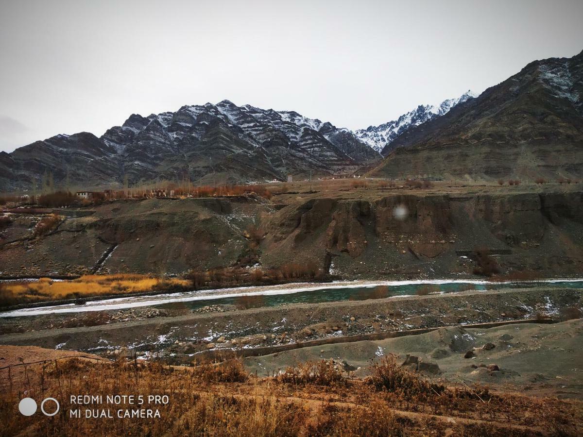 Neryok'S Indus View Hotel Chimre Kültér fotó